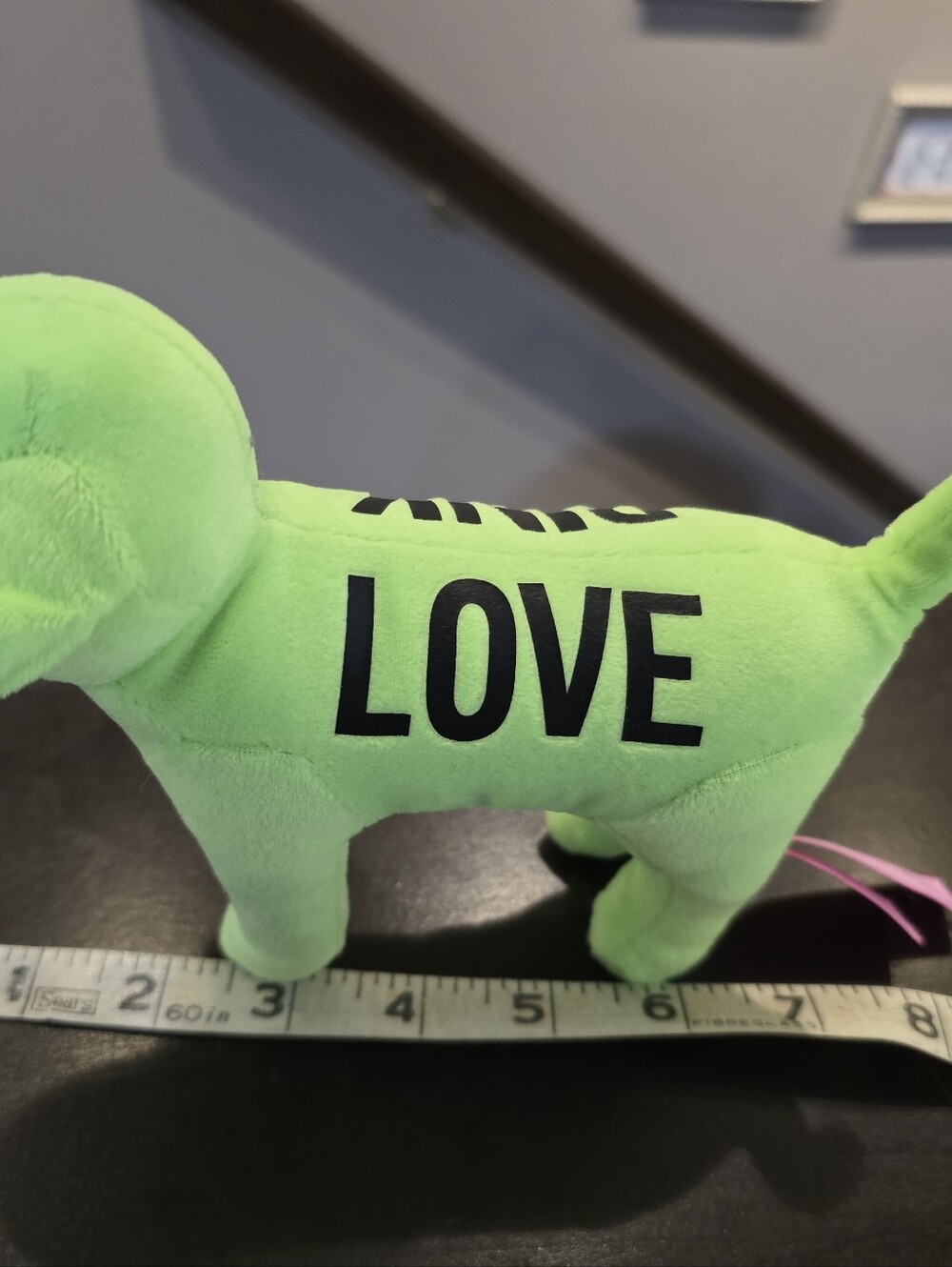 💙NeW💜 VICTORIA'S SECRET VS LOVE PINK COLLECTIBLE DOG NeoN GReeN